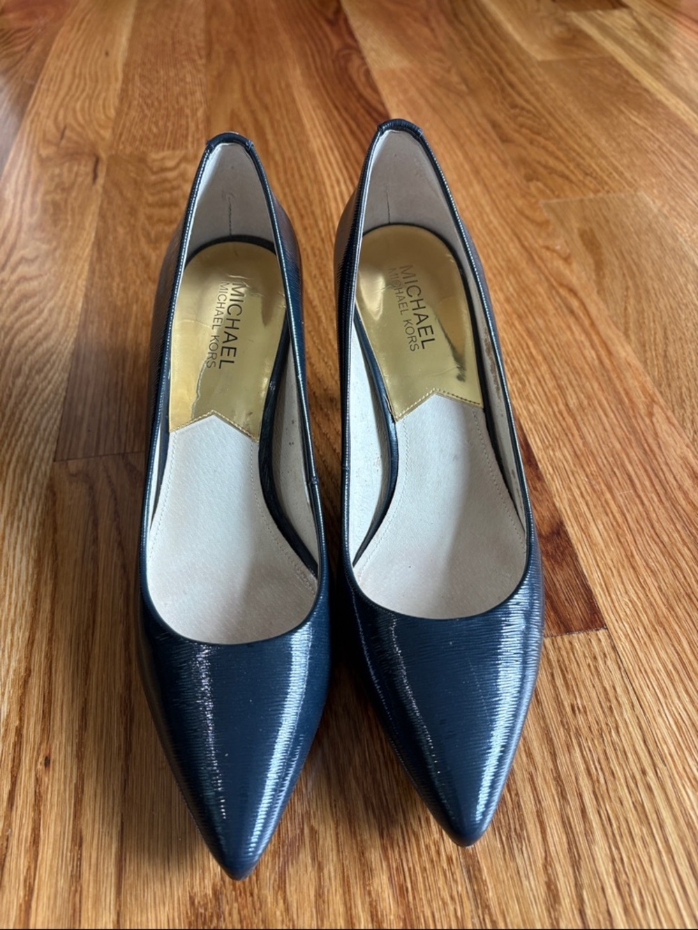 Michael Kors flex mid patent Navy Pointed Leather Heels size 9